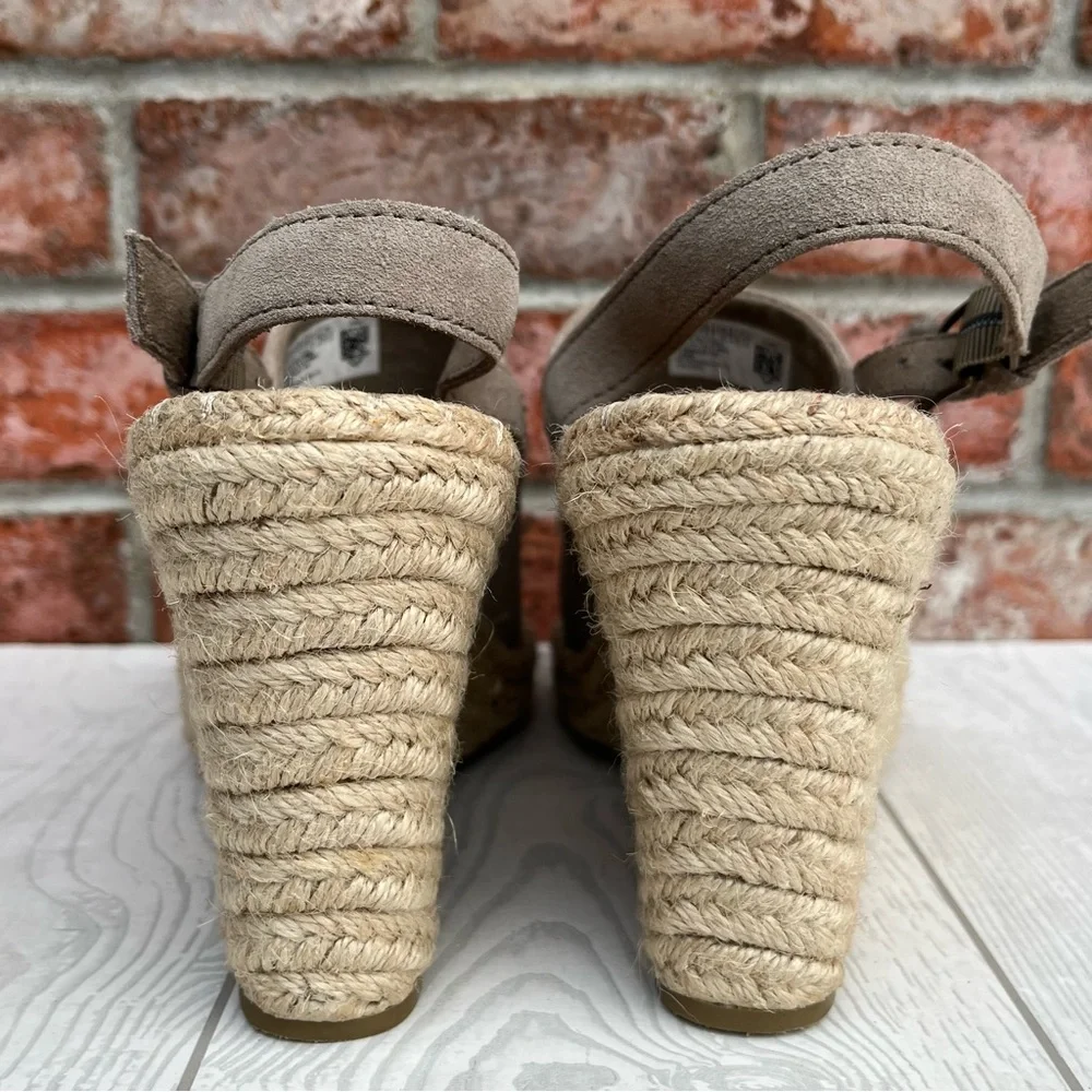 TOMS Monica Wedge Espadrille Sandals Desert Taupe Suede Size 9.5 M